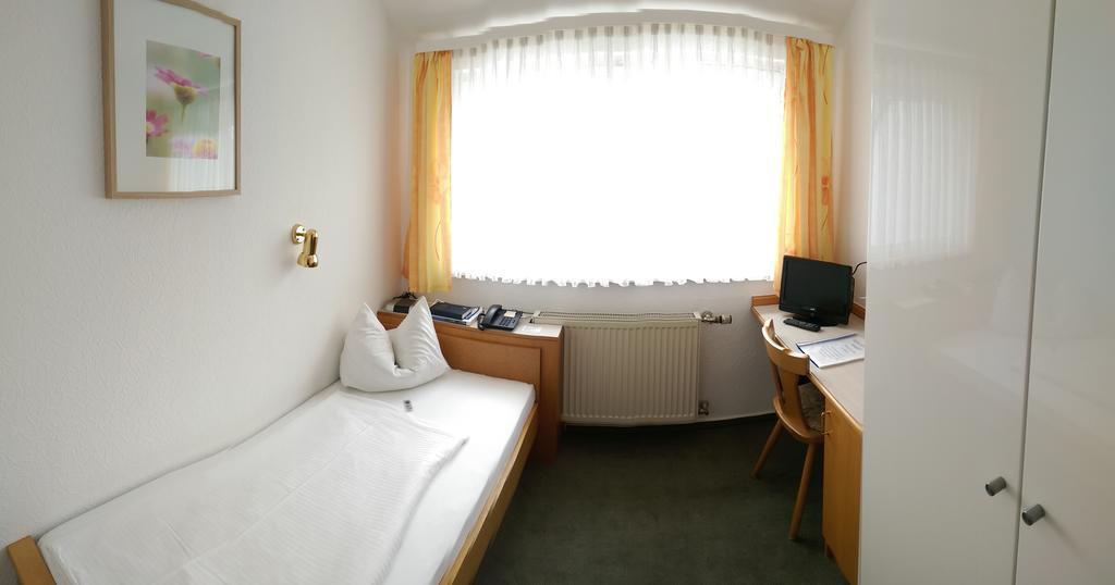 Hotel Garni Schmid ノイ・ウルム 部屋 写真